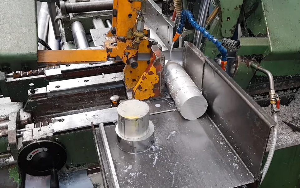 Billet Cutting for Forging Aluminum Piston